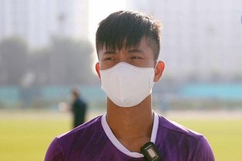 Phan Văn Đức cần làm gì để lọt vào đội hình thi đấu chính thức?