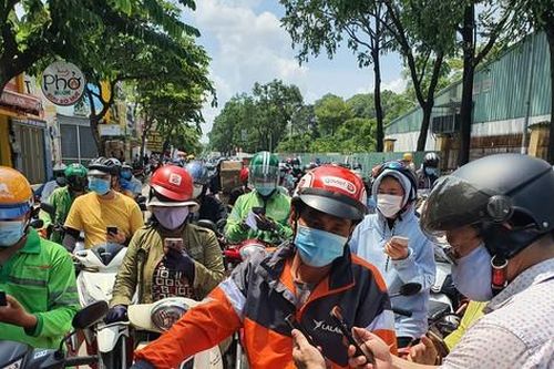 Lộn xộn tái diễn ở chốt kiểm soát dịch quận Gò Vấp do... khai báo y tế online