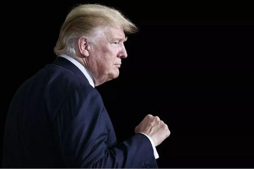 Ông Trump đóng cửa vĩnh viễn mạng xã hội cá nhân