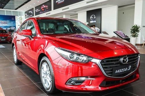 Giá ô tô tháng 6 vẫn giảm sốc, hạ tới trăm triệu đồng