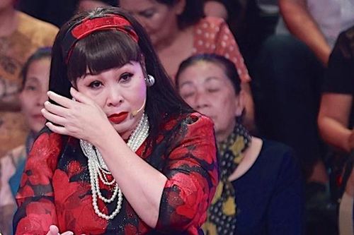 Hồng Vân cúi đầu xin lỗi vì quảng cáo sản phẩm không đúng sự thật