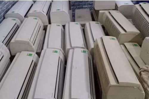Bỏ 3 triệu mua điều hòa cũ, bực mình vì cả nhà suốt ngày cãi nhau