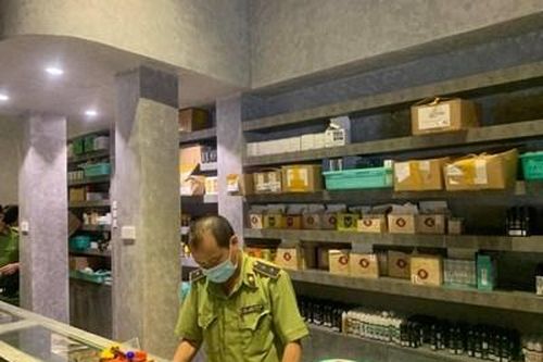Thu giữ lô hàng thuốc lá điện tử không nguồn gốc, trị giá hơn 4 tỉ đồng