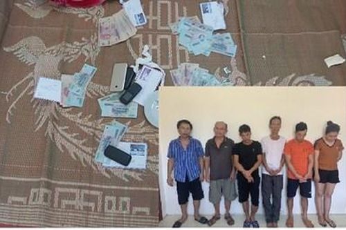 Bắt quả tang 'trùm' bán lẻ ma túy cùng ổ cờ bạc