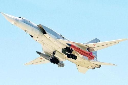 Căn cứ mới mở rộng của Nga ở Syria lần đầu tiên đón oanh tạc cơ Tu-22M