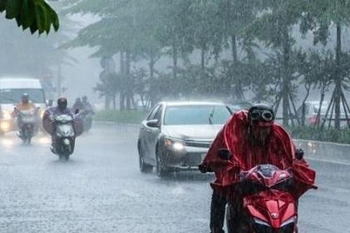 Dự báo thời tiết 3/6: Hà Nội tiếp tục nắng nóng gay gắt trước khi đón mưa dông