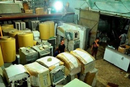 Một cảnh sát chống buôn lậu ở TP.HCM bị bắt về tội... buôn lậu