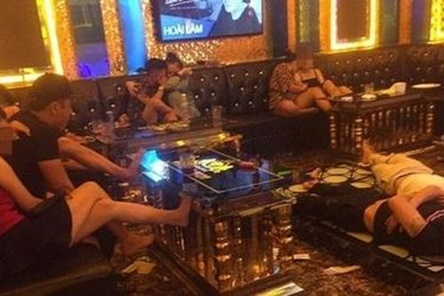 Karaoke Hoàng Kim 'tổ chức' tiếp khách xài ma túy giữa mùa dịch