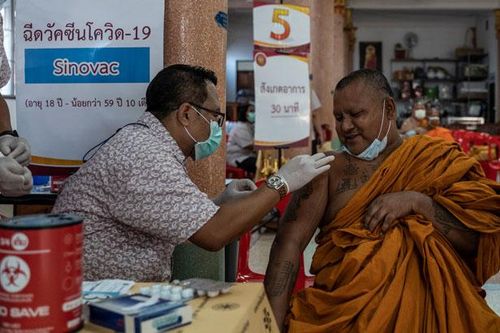 Nỗ lực tiêm phòng vắc xin Covid-19 tại nhiều nước đạt tiến triển tích cực