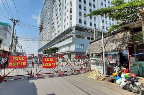 Bình Dương phong tỏa 1 chung cư liên quan ca mắc COVID-19