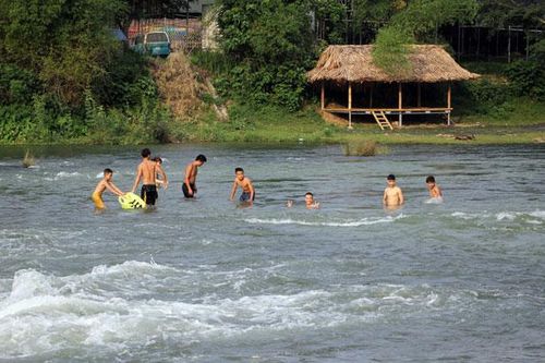 Cảnh báo gia tăng tai nạn đuối nước ở trẻ em trong mùa hè
