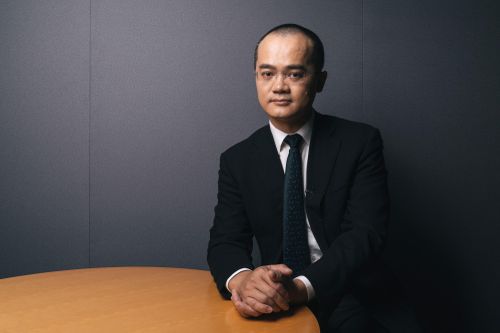 Tập đoàn Trung Quốc bị điều tra, CEO rót 2,3 tỷ USD vào quỹ từ thiện