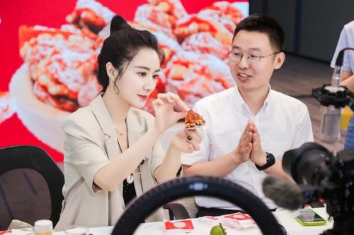 'Nữ hoàng livestream' Trung Quốc quảng cáo sai sự thật