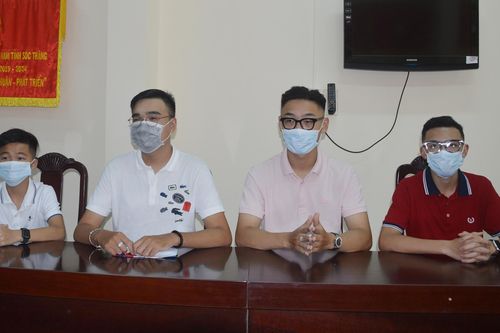 Nhóm học sinh ủng hộ 50 triệu đồng cho quỹ phòng, chống Covid-19