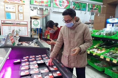 Bao giờ giá thịt lợn mới giảm?
