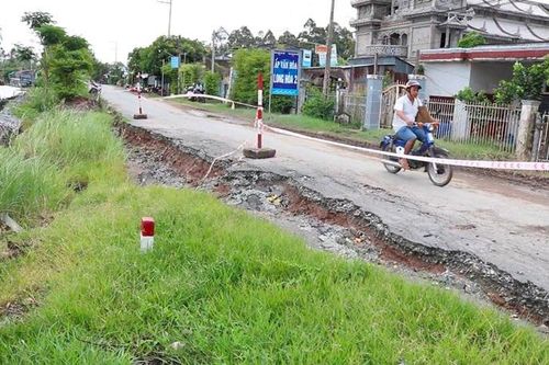 An Giang công bố tình huống khẩn cấp sạt lở