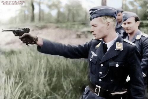 Cuộc đua giữa 2 khẩu súng ngắn huyền thoại Luger P-08 và Colt M-1911