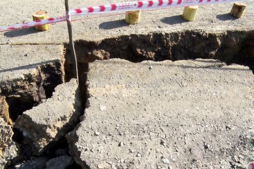 An Giang: Xuất hiện điểm sụp lún đường giao thông dài hơn 50m