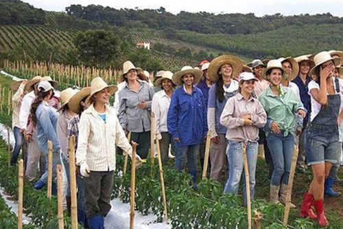3 làng phụ nữ 'độc' nhất: Nơi phụ nữ không nặng trên 70kg thì 'còn lâu mới lấy được chồng'