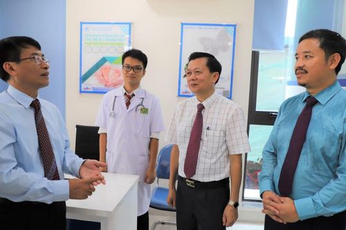 Hé mở Tập đoàn y tế Đức Minh (AMV Group)