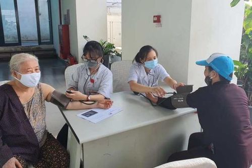Siết chặt sàng lọc, lấy mẫu xét nghiệm kháng nguyên nhanh cho người nghi ngờ