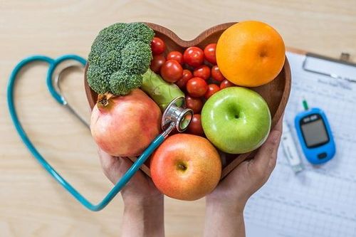 Bệnh nhân suy tim cần ăn uống và tập luyện thế nào?