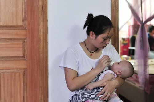Tầng lớp trung lưu của Trung Quốc ngại đẻ thêm con