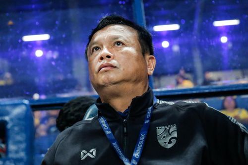 'Tuyển Thái Lan không được để bóng tới chân Ali Mabkhout'