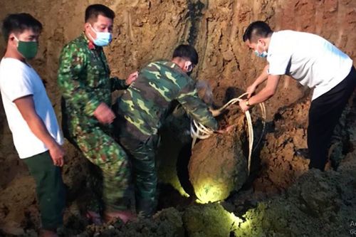 Quảng Bình liên tiếp phát hiện bom sót lại sau chiến tranh