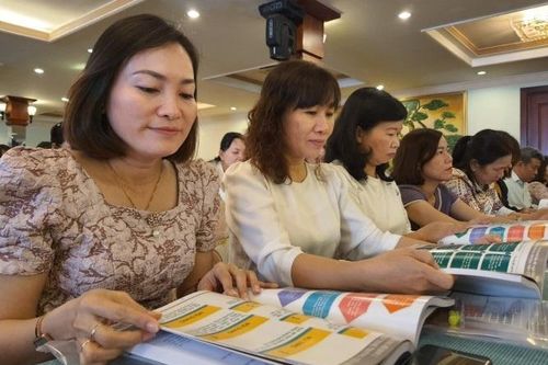 Bồi dưỡng theo mô hình mới: Đáp ứng chuẩn nghề nghiệp của cán bộ quản lý và giáo viên
