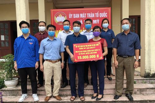 Giáo viên vùng dịch tích cực ôn tập cho học sinh lớp 12