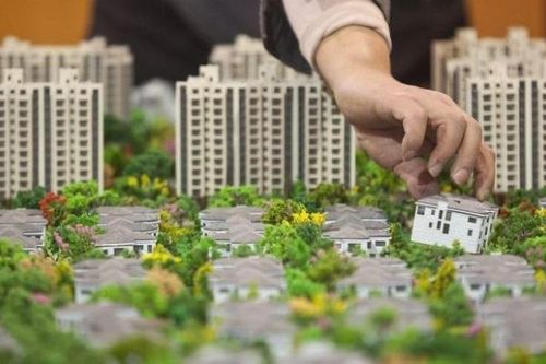 Mua nhà theo hình thức 'nhà đổi nhà': Không cẩn trọng sẽ 'mất cả chì lẫn chài'