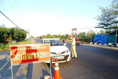 Thủ tướng yêu cầu không 'ngăn sông cấm chợ' khi chống dịch COVID-19