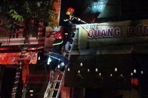 Cháy cửa hàng đồ điện, 4 người trong gia đình tử vong
