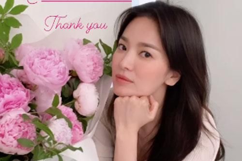 Ngoại hình tuổi 40 của Song Hye Kyo có gì đặc biệt mà báo Hàn lại thốt lên điều này?