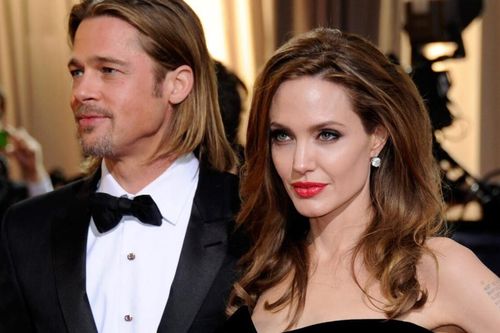 Angelina Jolie giận dữ vì Brad Pitt giành được quyền nuôi con