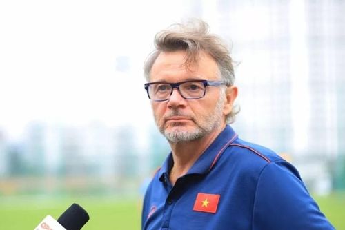 HLV Troussier chia tay bóng đá Việt Nam, dang dở giấc mơ World Cup