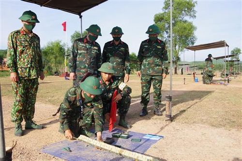 Hoàn thành tốt nhiệm vụ kiểm tra '3 tiếng nổ' cho chiến sĩ mới