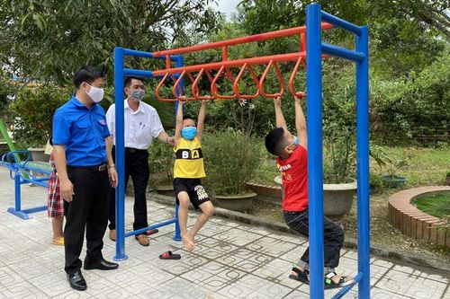 Tạo sân chơi an toàn cho trẻ