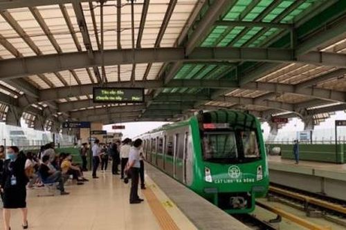 Tàu Cát Linh - Hà Đông có giá vé 30.000 đồng/ngày