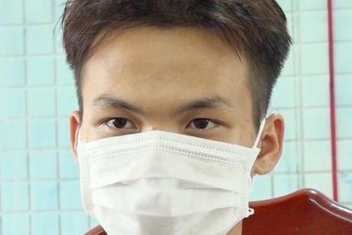 Hai nhóm thanh niên hỗn chiến trong đêm, 1 người bị đâm tử vong
