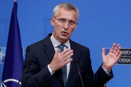 NATO cảnh báo Belarus 'gánh hậu quả' sau vụ ép máy bay hạ cánh