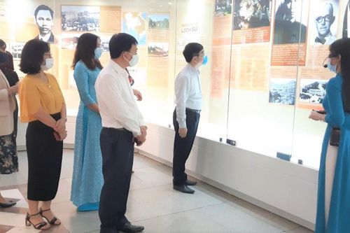 Học tập Bác qua mỗi hành trình 'Người đi tìm hình của nước'