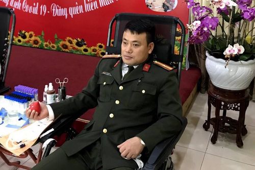 Con đuối nước được cứu, ba ngày sau bố mẹ mới biết