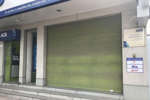 Máy ATM ngân hàng ACB bị đập nát màn hình ở Đồng Nai