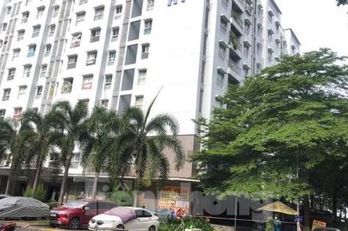 Phong tỏa 2 tòa nhà ở TPHCM vì phát hiện cư dân dương tính SARS-CoV-2
