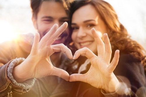 Dấu hiệu cho thấy bạn đang có một mối quan hệ lành mạnh