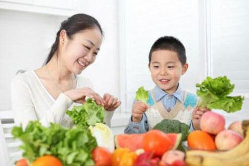 Chế độ ăn uống cho ngày nắng nóng?