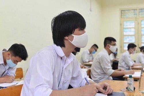 Hà Nội: Nhiều trường chuyên top đầu có lịch thi mới trùng nhau