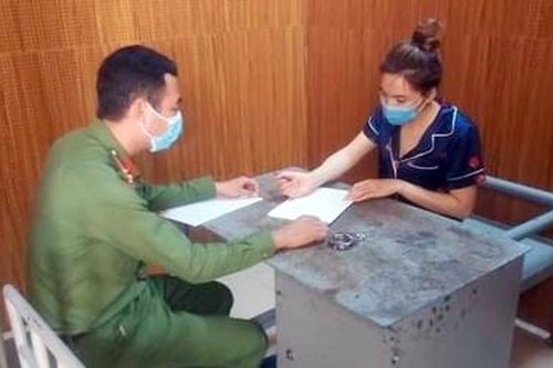 'Nữ quái' 3 tiền án giả giáo viên lừa nhiều cửa hàng sữa
